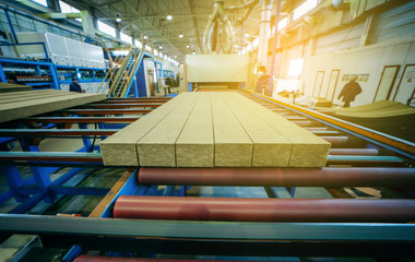 Sandwich panel production at the factory