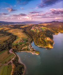 Zamek Czorsztyn, Pieniny i Jezioro Czorsztyńskie, widok z lotu ptaka