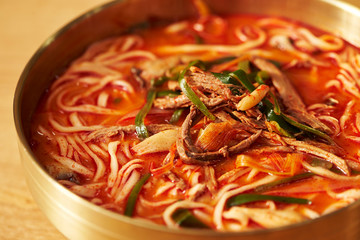 Kalguksu, Korean spicy beef soup noodle 