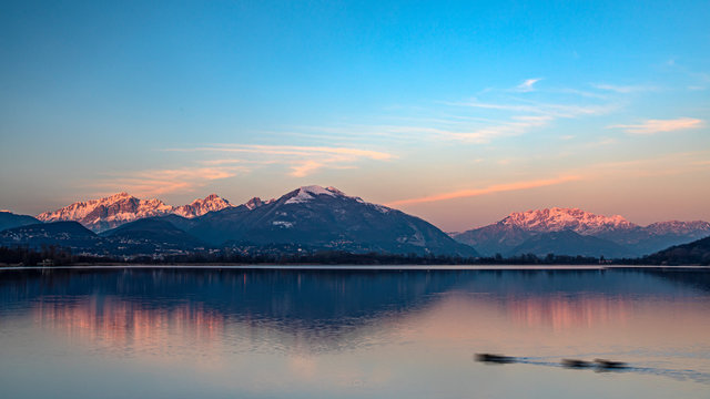 Panorama invernale della Grigra e del Resegone visti dal lago di Alserio
