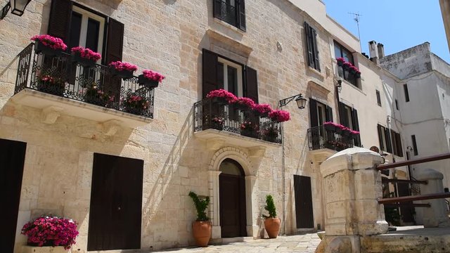 Video of alleyway of Conversano. Puglia. Italy. 