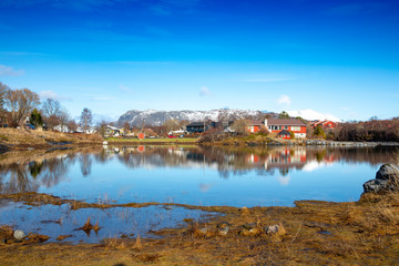 Obraz premium Spring atmosphere at Salhus in Brønnøysund municipality, Northern Norway