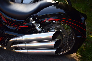 Auspuffendrohre eines Motorrades