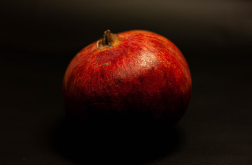 Fototapeta na wymiar garnet, pomegranate, fruit