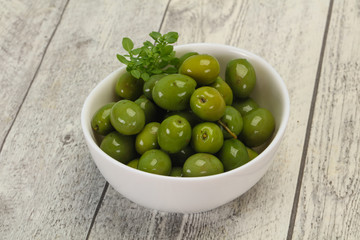 Green Campo Real olives in the bowl