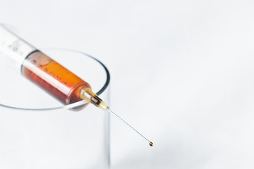 SpritzeHeroin_2