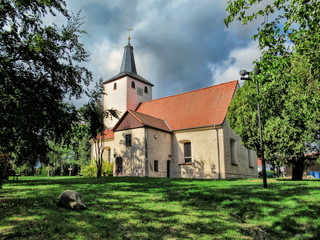 Fototapeta na wymiar diedersdorf, germany - alte dorfkirche in diedersdorf