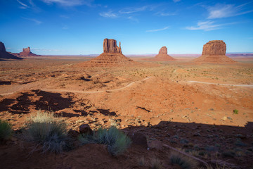 the scenic drive in the monument valley, usa
