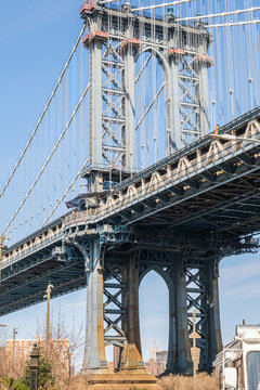 Manhattan bridge in new york © Elisa