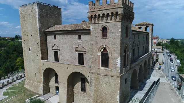 Castello Ducale di Crecchio, provincia di Chieti, Abruzzo, Italia 