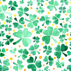 Obraz premium Seamless Hand Drawn Watercolor Pattern with Green Shamrock
