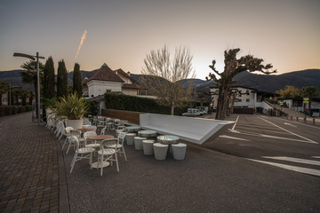 Fototapeta premium Promenade at Lake Caldaro in South Tyrol, northern Italy, Europe.