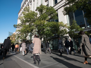 Obraz premium Commuter rush in the morning at marunouchi tokyo Japan 