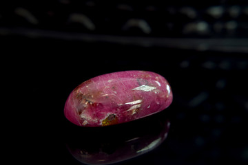  Ruby jewelry Is an expensive red gemstone