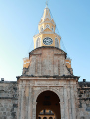 Fototapeta na wymiar Torre del Reloj en Cartagena de indias.