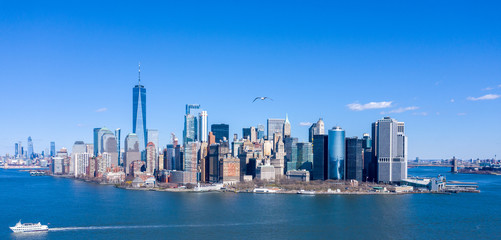 Naklejka premium Aerial view of Manhattan with battery park waterfront, New York