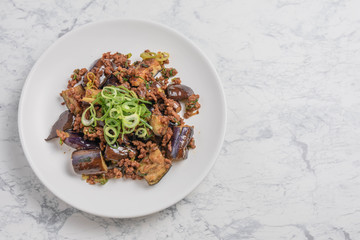 なすの肉みそ炒め