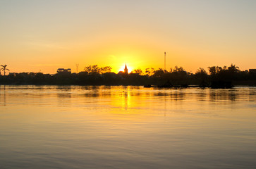 Fototapeta premium Sunrise over the Red River in Namdinh, Vietnam