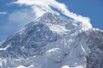 Mount Everest. World Highest Mountain 8848 meters. Himalaya Mountain Range. Nepal. - obrazy, fototapety, plakaty