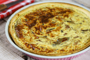 tarte entière au poulet et champignons
