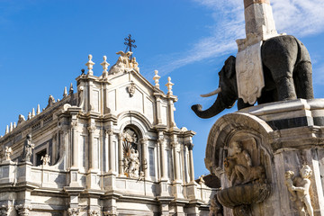catania chiesa di santa agata e statua dell'elefante