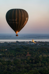 Globos en Bagan (Myanmar)