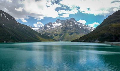 Fototapeta na wymiar A mountain lake in austria