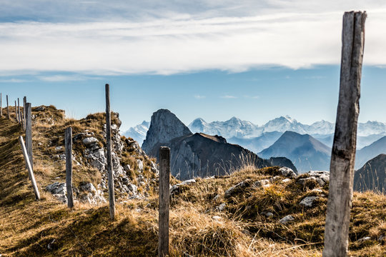 Berner Alpen, Blick vom Homad Richtung Stockhorn, Eiger, M&ouml;nch und Jungfrau, berner Oberland, Schweiz, Bern