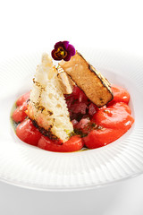 Tuna tartare and gazpacho close up