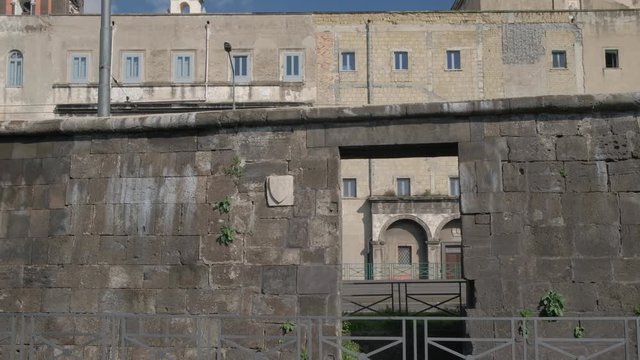 N&aacute;poles. Muralla del Castello del Carmine, II. Campania, Italia, Europa.