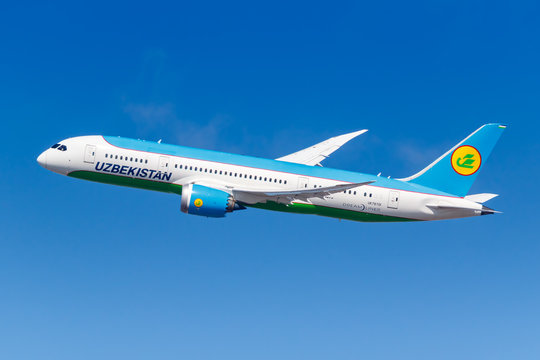 Uzbekistan Airways Boeing 787-8 Dreamliner Airplane New York JFK Airport