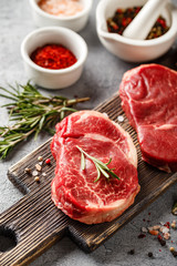 Shoulder cut, suitable for grilling and pan.