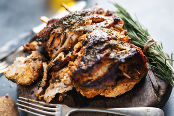Baked pork with spices and herbs