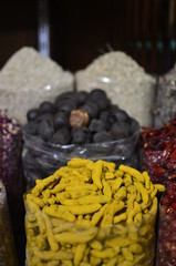 Marketwares - Dried flowers, spices, fruits