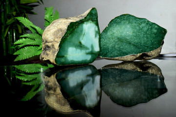 Real jade Natural sparkling green color