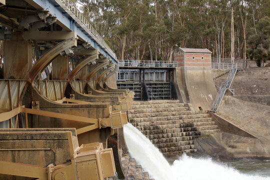 Goulburn Weir, Victoria Australia, originally made from granite stone blocks and concrete. part of Goulburn Murray water Infrastructure