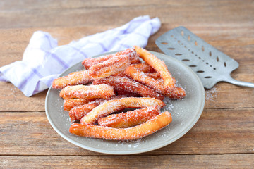 Dünne Krapfen-Stangen