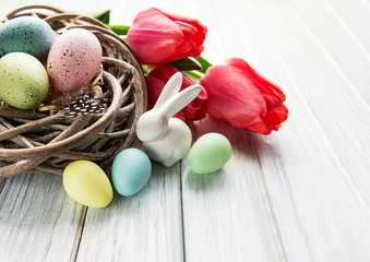 Obraz na płótnie Canvas Easter eggs in nest