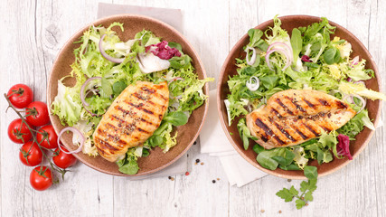 grilled chicken breast with lettuce