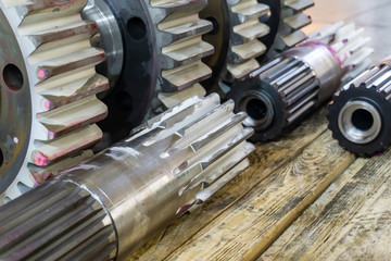 Shaft gear at the assembly site, tooth cutting, gear cutting production on CNC machines.