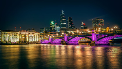 Fototapeta na wymiar Skyline of London with Southwark Bridge