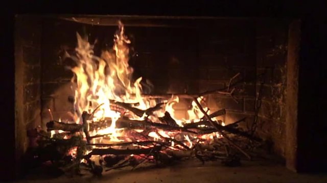 fuoco legna camino