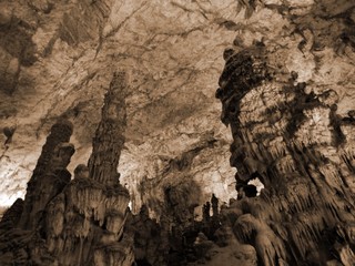 Fototapeta na wymiar cave
