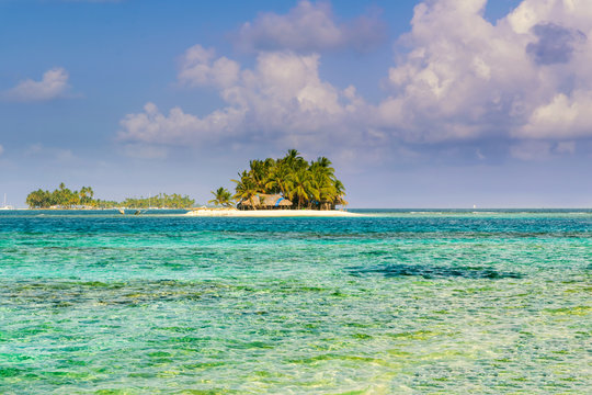 Beautiful San Blas Island at politically autonomous Guna territory in Panama.