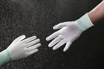 感染予防のマスクと手袋と消毒