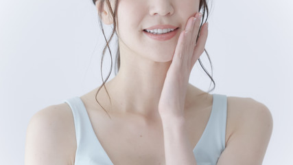 女性　美容　歯　ホワイトニング