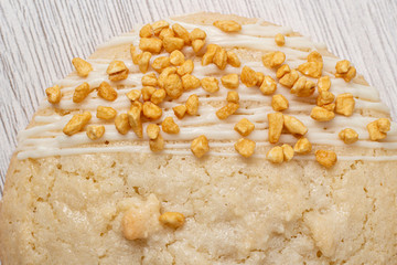 Cookies made from almonds and coconut