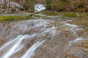 Fototapeta premium Wasserfall im Eistobel in Bayern 