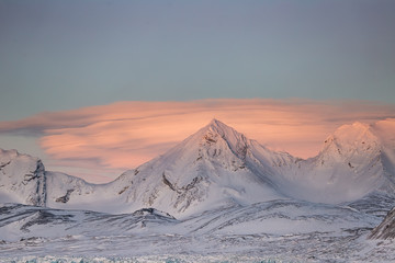 Arktyczne krajobrazy na południowym Spitsbergenie © blackspeed
