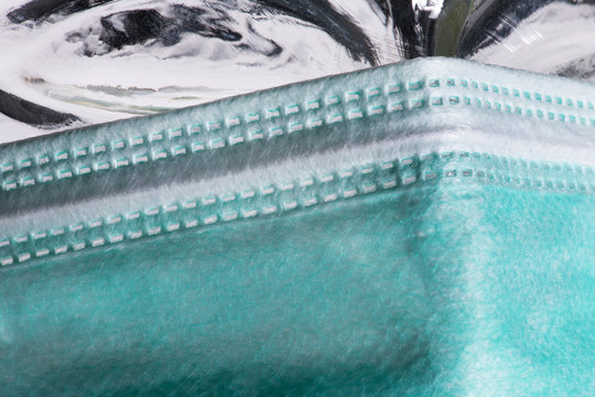 Mund und Nasenschutz, Schutzfunktion vor Viren und Keime, Detailaufnahme, close up